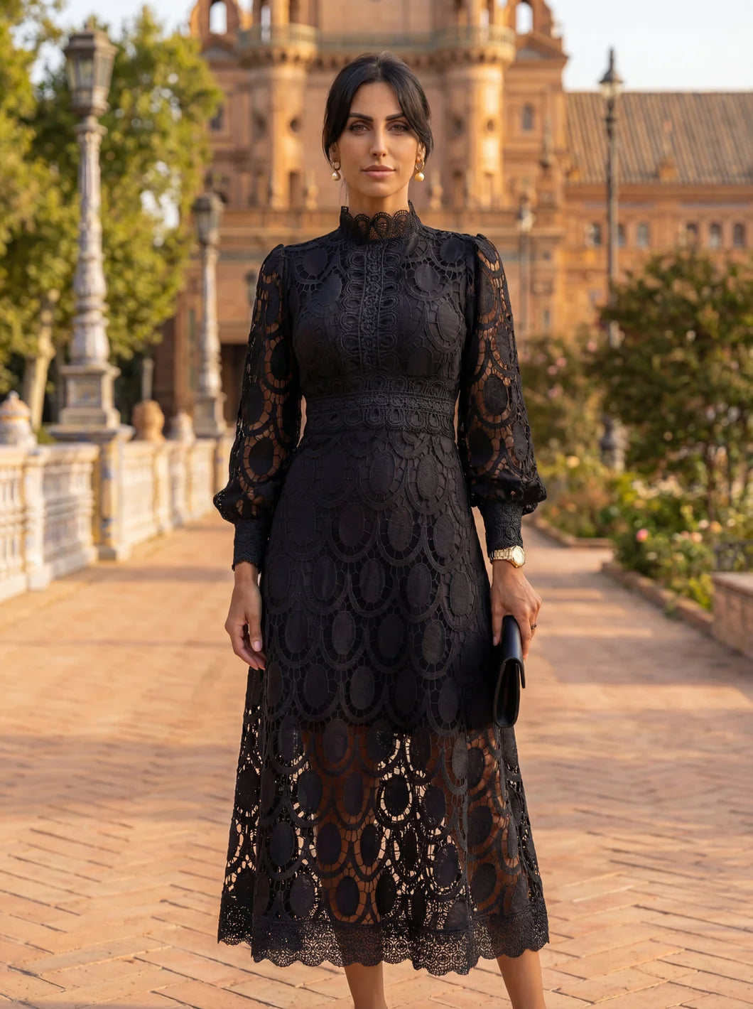 Carmona - Vestido de Encaje Moderno