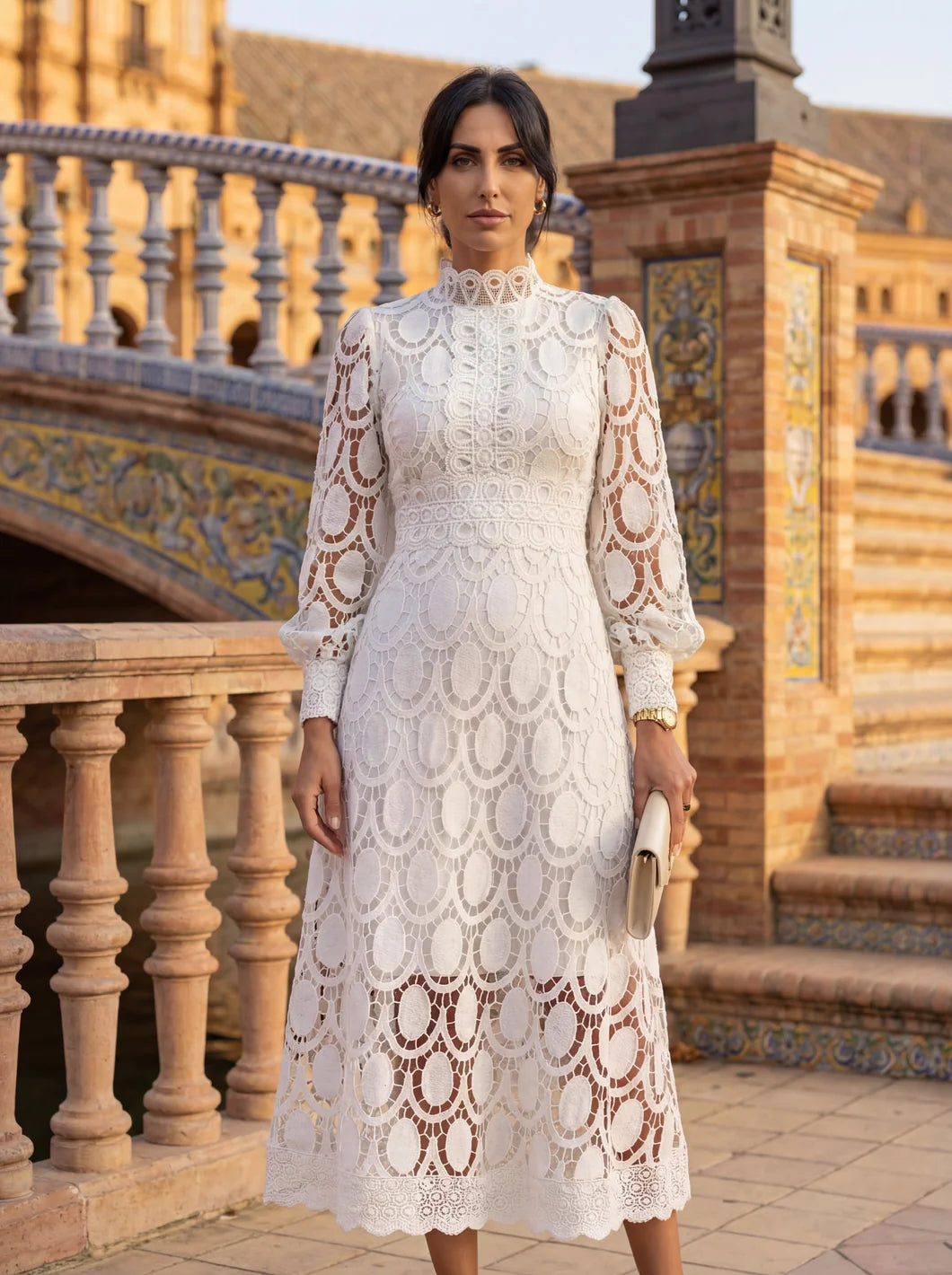 Carmona - Vestido de Encaje Moderno