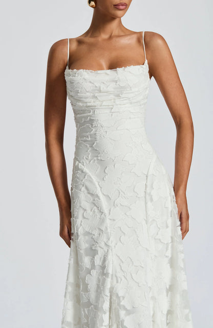 Lucía - Vestido Maxi de Elegancia Refinada