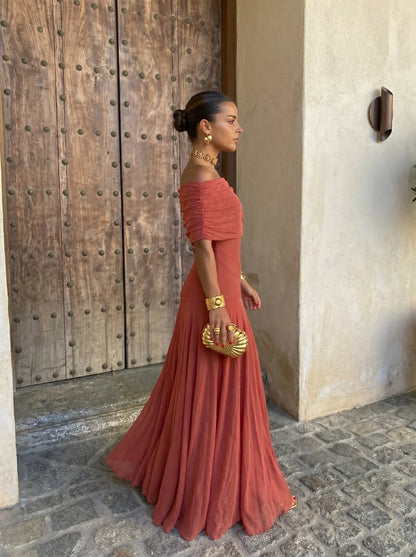 Silvia - Vestido Atemporal Elegante